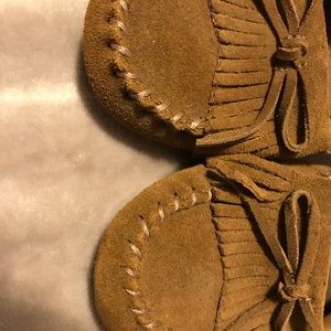 Minnetonka Mocassins Size 8
